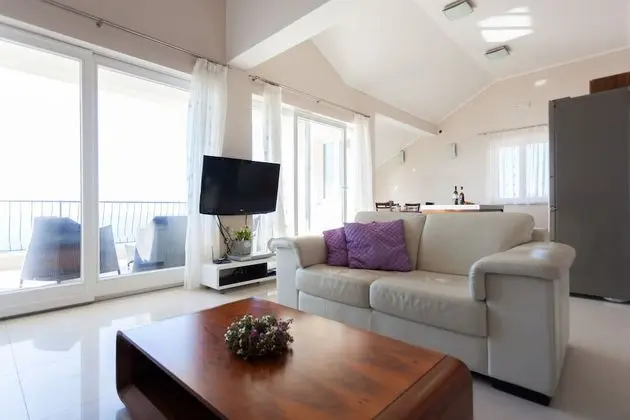 Superior Apart Daire, Kişiye Özel Havuzlu, Deniz Manzaralı (3 Bedrooms)