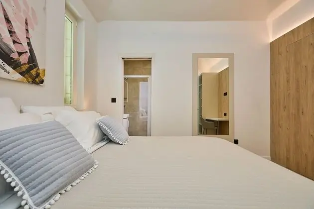 Villa (5 Bedrooms)