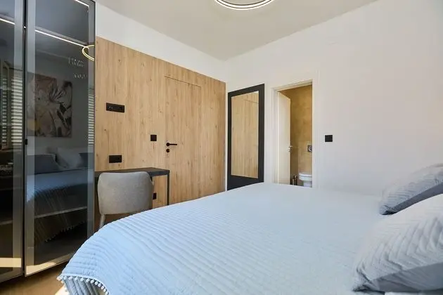 Villa (5 Bedrooms)