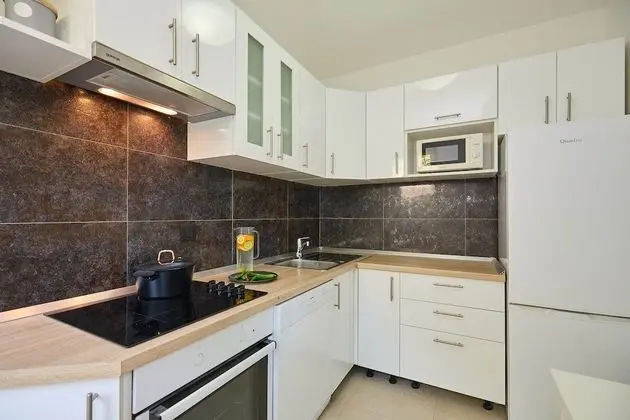 Villa (5 Bedrooms)