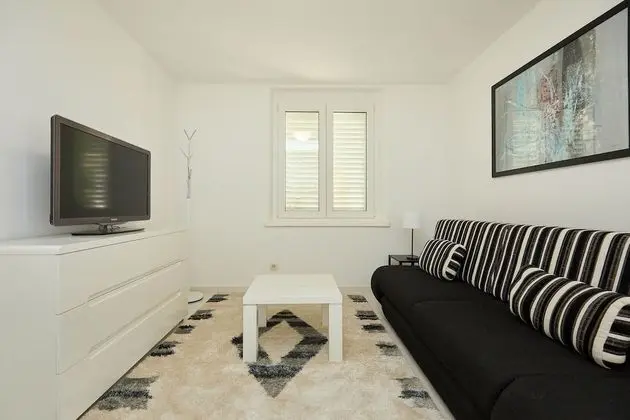 Villa (5 Bedrooms)