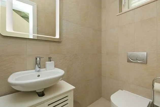 Villa (5 Bedrooms)
