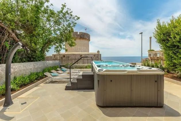 Premium Villa (3 Bedrooms)