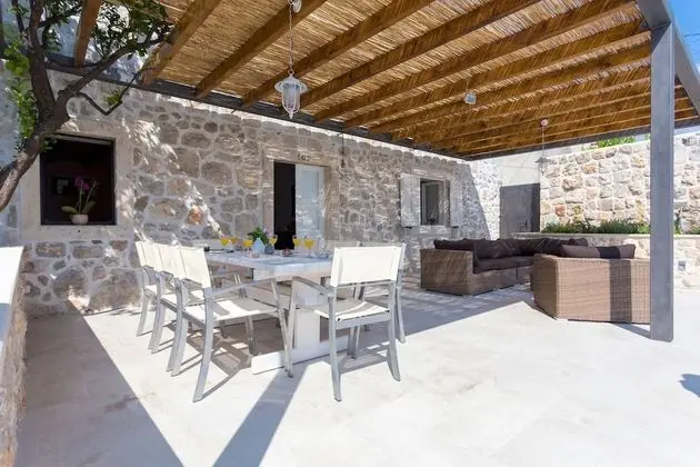 Traditional Villa, Kişiye Özel Havuzlu (3 Bedrooms)