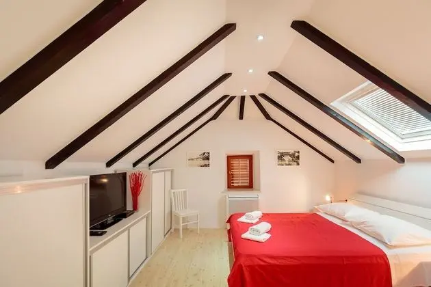 Villa (4 Bedrooms)