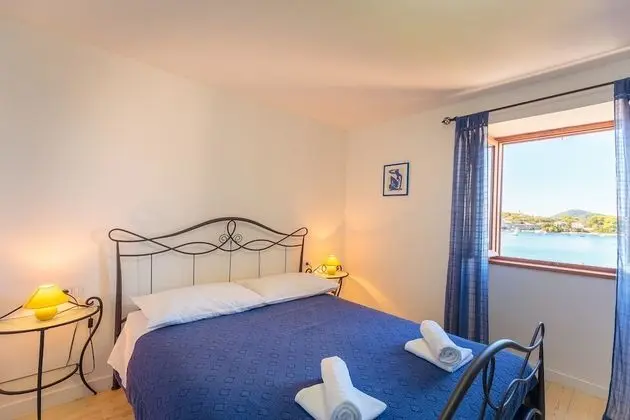Villa (4 Bedrooms)