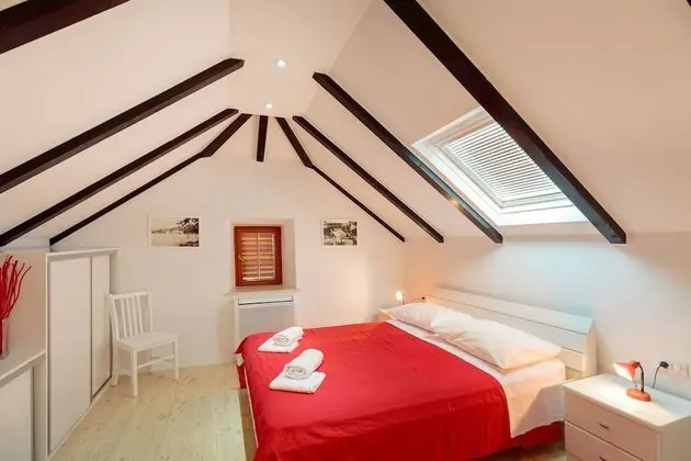 Villa (4 Bedrooms)
