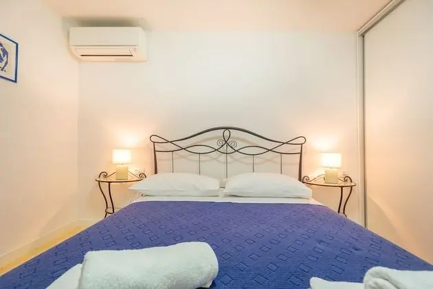 Villa (4 Bedrooms)