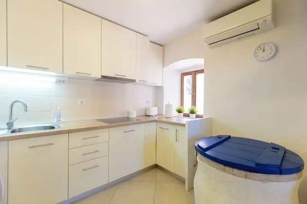 Villa (4 Bedrooms)
