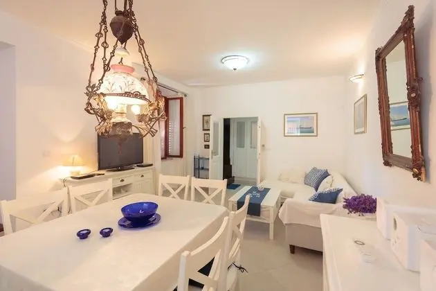 Villa (4 Bedrooms)