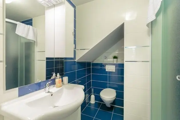 Villa (4 Bedrooms)