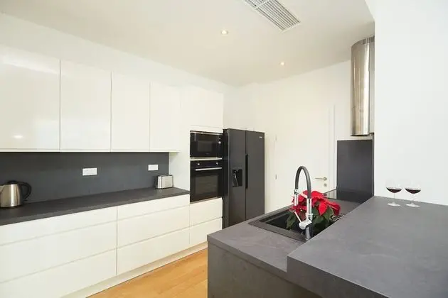 Design Villa, 6 Yatak Odası, Kişiye Özel Havuzlu, Deniz Manzaralı (6 Bedrooms)