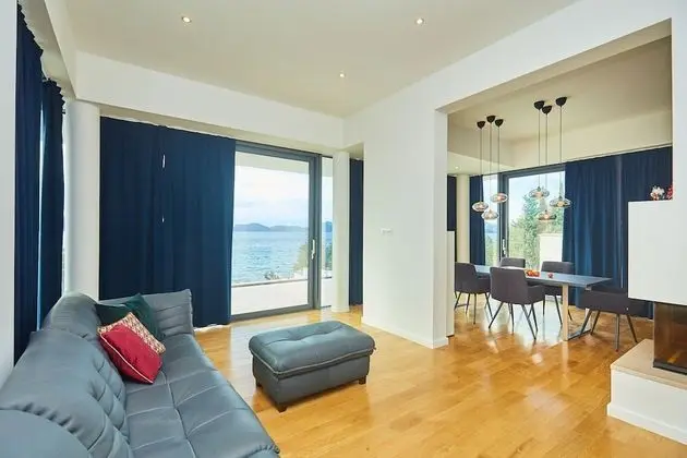 Design Villa, 6 Yatak Odası, Kişiye Özel Havuzlu, Deniz Manzaralı (6 Bedrooms)