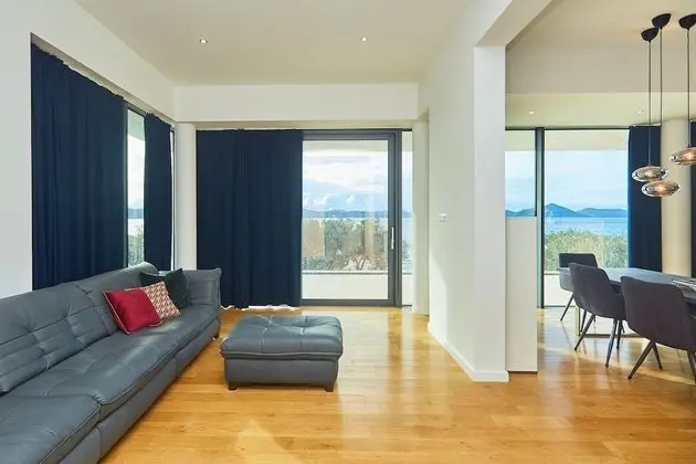 Design Villa, 6 Yatak Odası, Kişiye Özel Havuzlu, Deniz Manzaralı (6 Bedrooms)