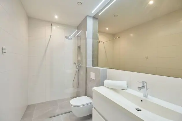 Design Villa, 6 Yatak Odası, Kişiye Özel Havuzlu, Deniz Manzaralı (6 Bedrooms)