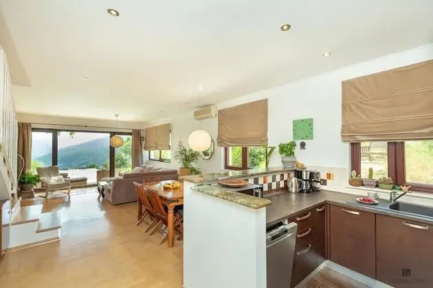 Ev, Kişiye Özel Havuzlu, Nehir Manzaralı (3 Bedrooms)
