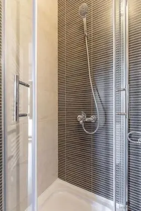 Ev, Kişiye Özel Havuzlu, Nehir Manzaralı (3 Bedrooms)