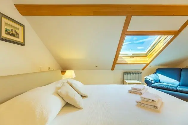 Traditional Ev, Teras (3 Bedrooms)