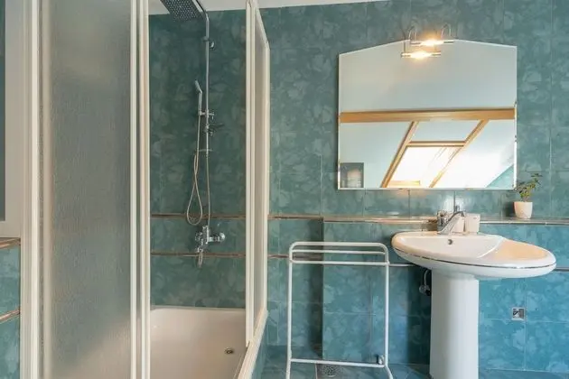 Traditional Ev, Teras (3 Bedrooms)