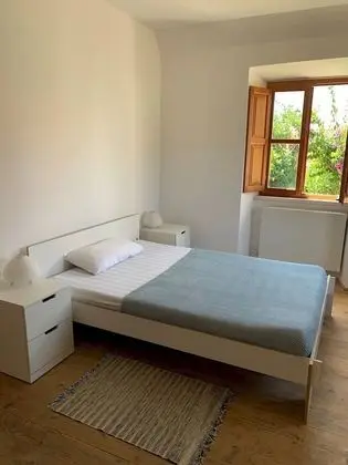 Ev (5 Bedrooms)