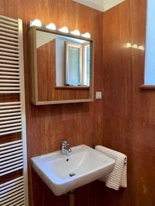 Ev (5 Bedrooms)