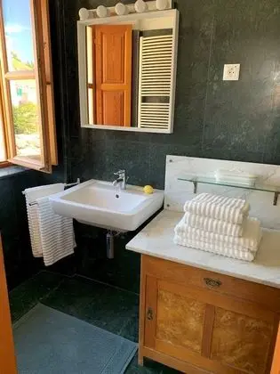 Ev (5 Bedrooms)
