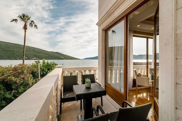 Deluxe Apart Daire, Deniz Manzaralı