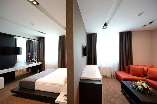 Junior Apart Daire, 1 Büyük (Queen) Boy Yatak, Sigara İçilmez, Dağ Manzaralı