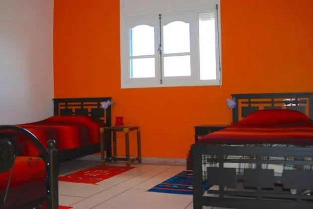 Tek Büyük veya İki Ayrı Yataklı Oda, Ortak Banyo