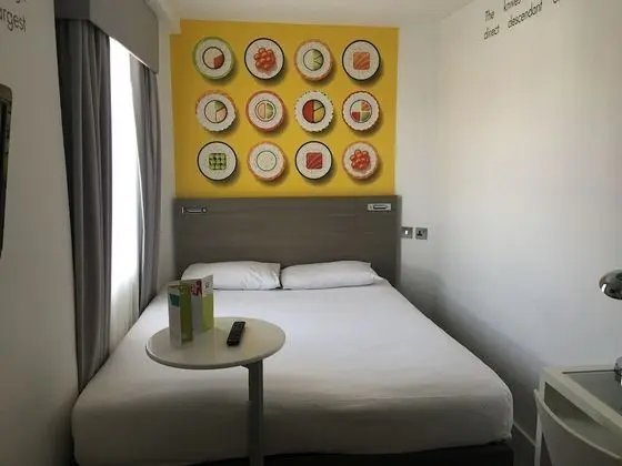 Economy Tek Büyük Yataklı Oda