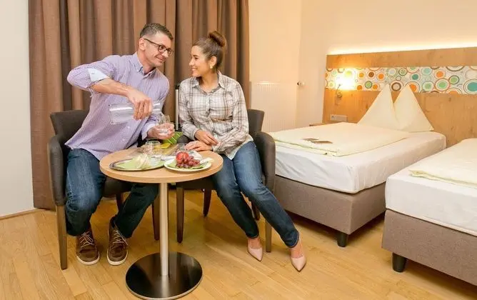 Comfort Tek Büyük veya İki Ayrı Yataklı Oda, Balkon