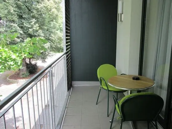 Comfort Tek Büyük veya İki Ayrı Yataklı Oda, Balkon