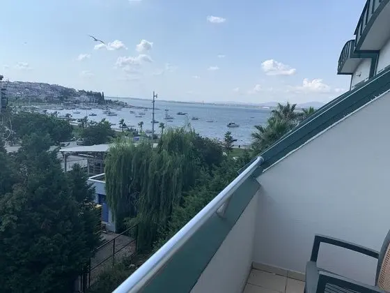 Standard Tek Büyük veya İki Ayrı Yataklı Oda, Balkon/Veranda, Deniz Manzaralı