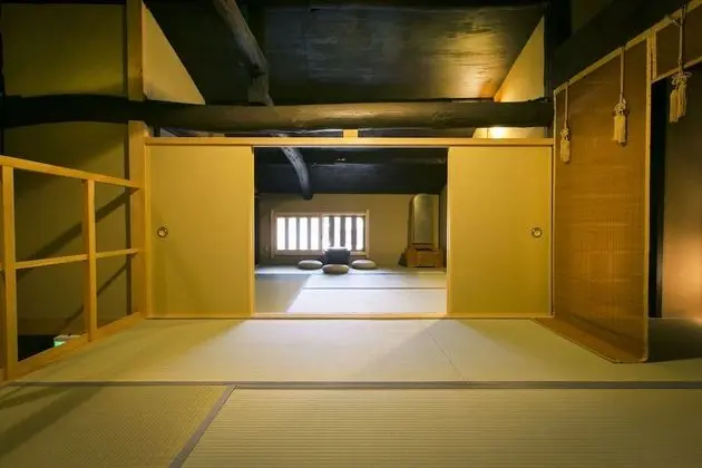 Traditional Ev (Ichi-no-tsubone)