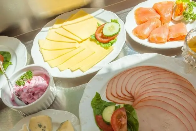 Büyük Yataklı Tek Kişilik Oda