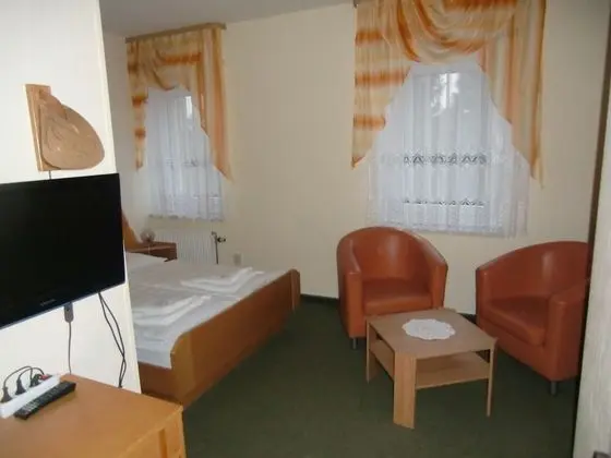Comfort Tek Büyük Yataklı Oda
