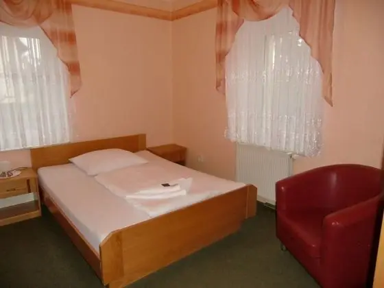 Comfort Tek Büyük Yataklı Oda