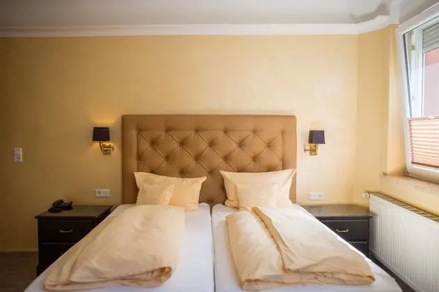 Comfort Tek Büyük Yataklı Oda