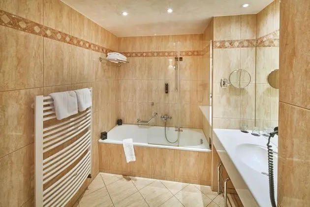 Comfort Tek Büyük Yataklı Oda