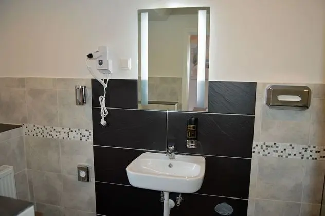 Deluxe Tek Kişilik Oda, Bahçe Manzaralı