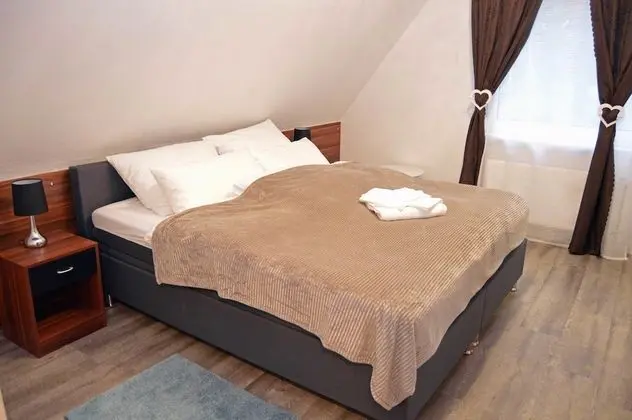 Standard Tek Büyük Yataklı Oda, Bahçe Manzaralı