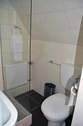 Standard Tek Büyük Yataklı Oda, Bahçe Manzaralı
