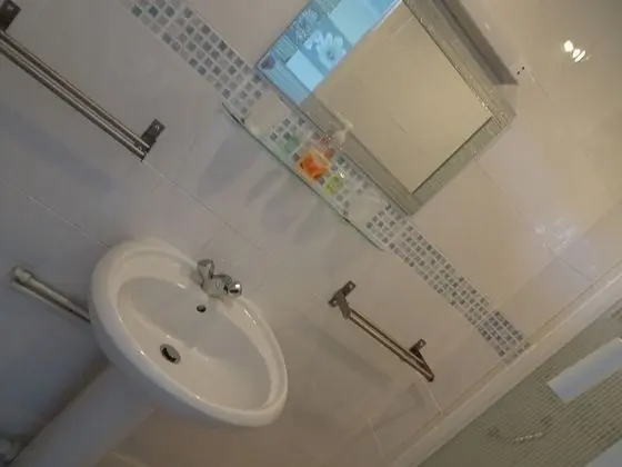 Deluxe Dört Kişilik Oda, Banyolu/Duşlu
