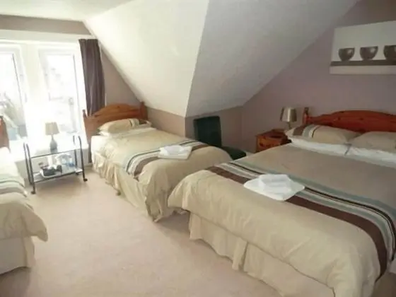 Süit, Banyolu/Duşlu (2 Adults + 2 child)