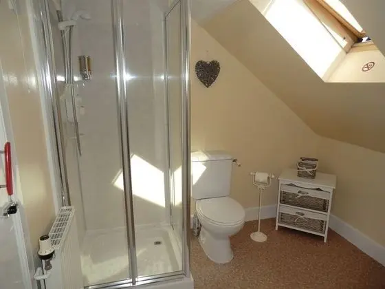 Süit, Banyolu/Duşlu (2 Adults + 2 child)