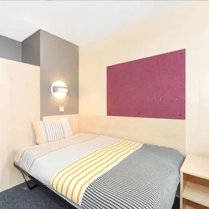 Tek Büyük Yataklı Oda (3/4 Size Small Double Bed)