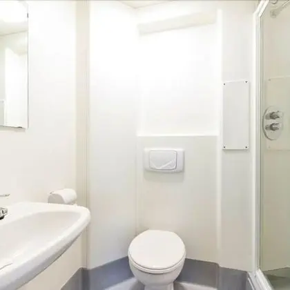 Tek Büyük Yataklı Oda (3/4 Size Small Double Bed)