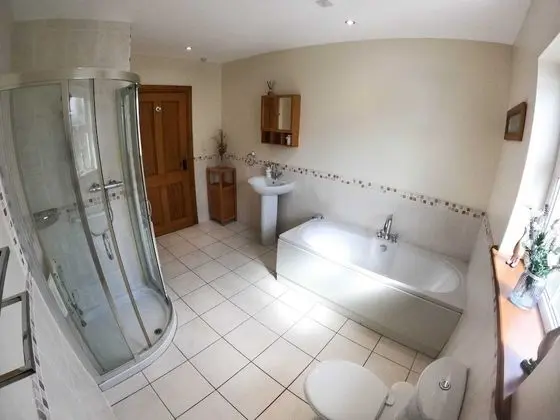 Traditional Ev, Engellilere Uygun, Özel Banyo (Entire House - Sleeps 14)