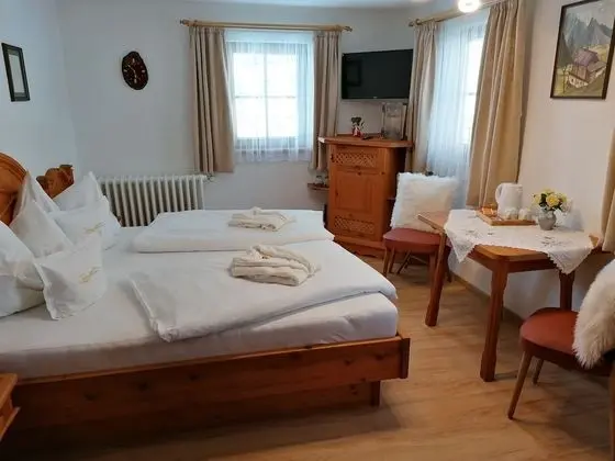 Economy Tek Büyük Yataklı Oda