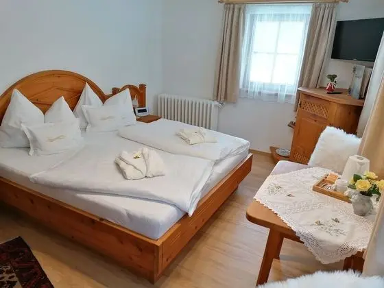 Economy Tek Büyük Yataklı Oda